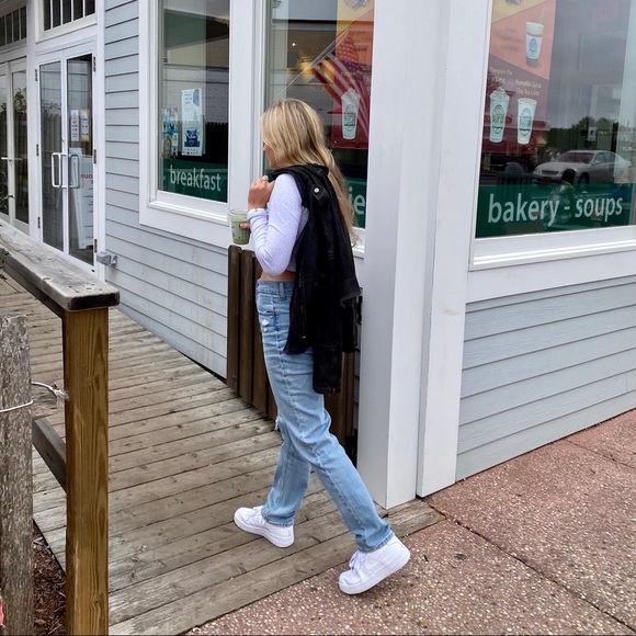 Meet your Posher, Hailey - Picture 1 of 1